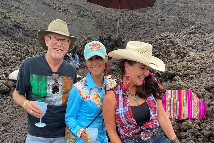 Horseback on Pacaya: Ride Lava Beds and Eat Pizza Cooked on the Volcano photo 3