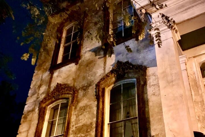 Savannah Ghost Walking Tour: Interactive Paranormal Experience in Historic Squares photo 3