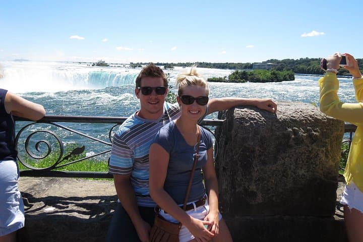 Niagara Falls Day Tour from Toronto: Falls, Wine Tasting & Niagara-on-the-Lake photo 4