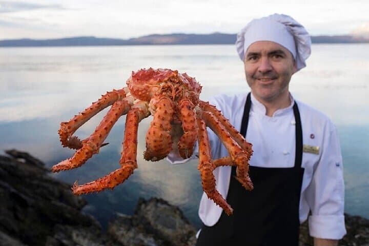 Ushuaia Puerto Almanza Crab Route Tour: Beagle Channel Seafood & Lenga Forest Hike photo 2