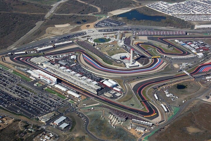 Helicopter Tour Over Circuit of the Americas: VIP Aerial F1 Experience