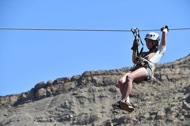 Potrerillos Rafting & Adrenalina Canopy: Full-Day Mendoza Adventure