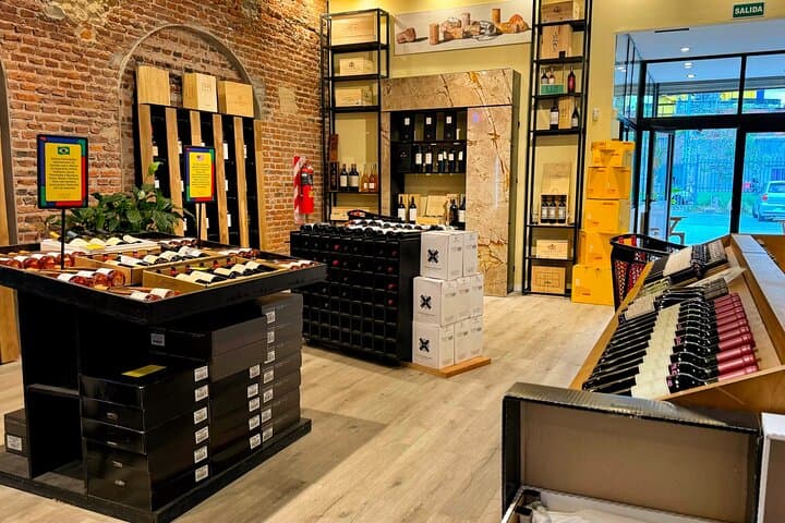 Buenos Aires Private City Tour and Exclusive Wine Tasting photo 2