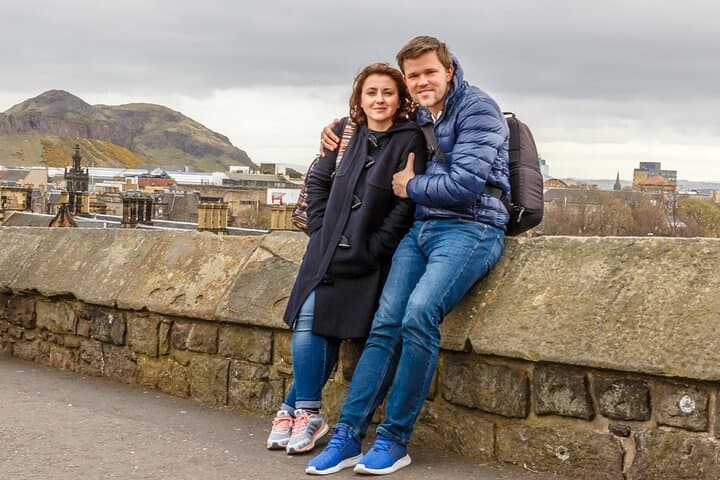 Skip-the-Line Edinburgh Castle & Old Town Walking Tour — Private Royal Mile Experience photo 2