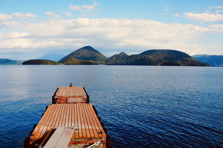 Private Day Trip from Sapporo to Lake Toya, Mount Usu & Noboribetsu Hell Valley