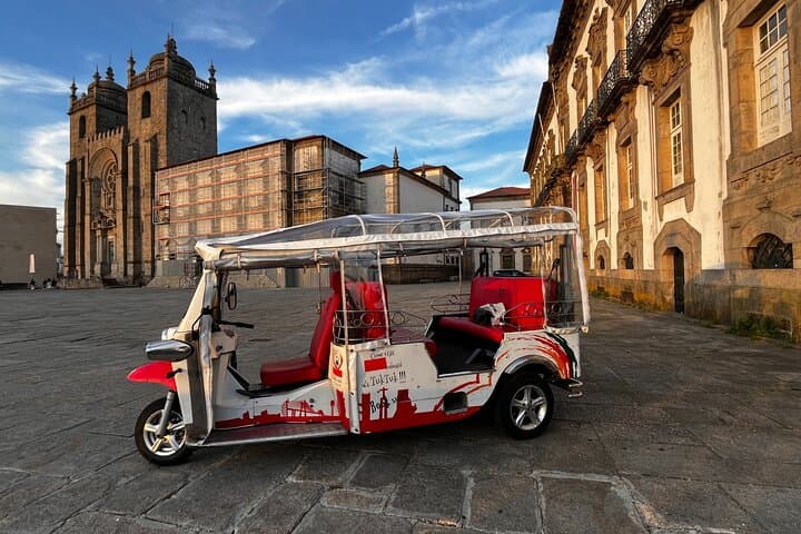 Porto Tuk‑Tuk Highlights: 3‑Hour River, Rooftops & Historic Squares photo 2