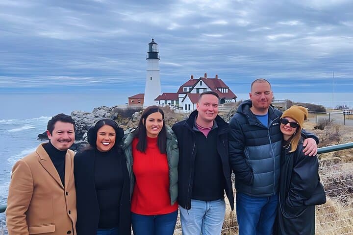 Portland Lighthouse Tour: Fort Williams, Bug Light & Spring Point in 2 Hours
