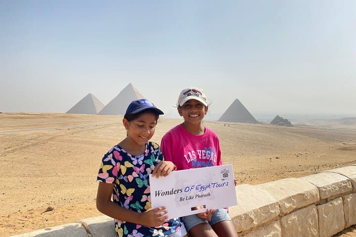 Full-Day Giza Pyramids, Sphinx & Egyptian Museum Tour — Private All-Inclusive