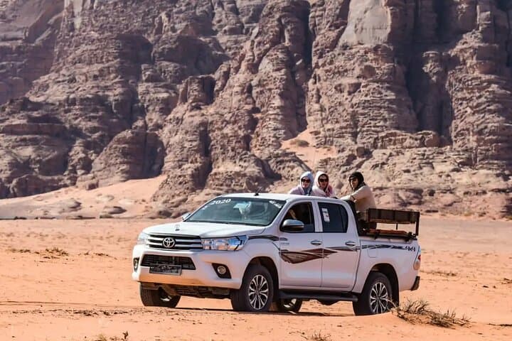 Wadi Rum 4x4 Full-Day Desert Tour — Dunes, Canyons & Um Fruth Rock Bridge photo 6