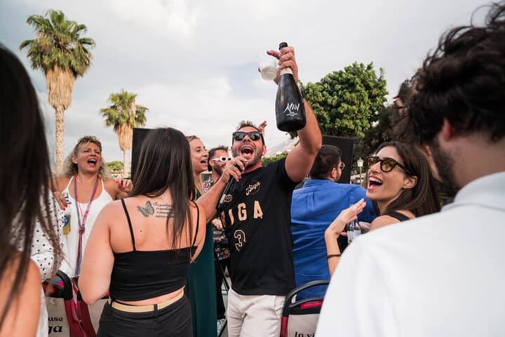 Palermo Aperitif Bus Tour: DJ Set, Street Food & Sunset Sips photo 5