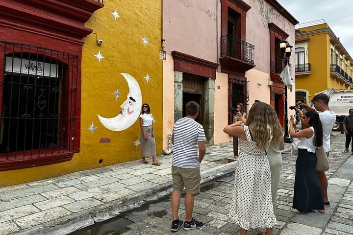 Private Oaxaca Food Tour: Markets, Mole Negro & Tlayudas in Historic Center photo 5