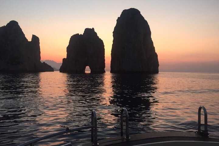 Capri Private Sunset Boat Tour with Prosecco and Snorkel photo 6