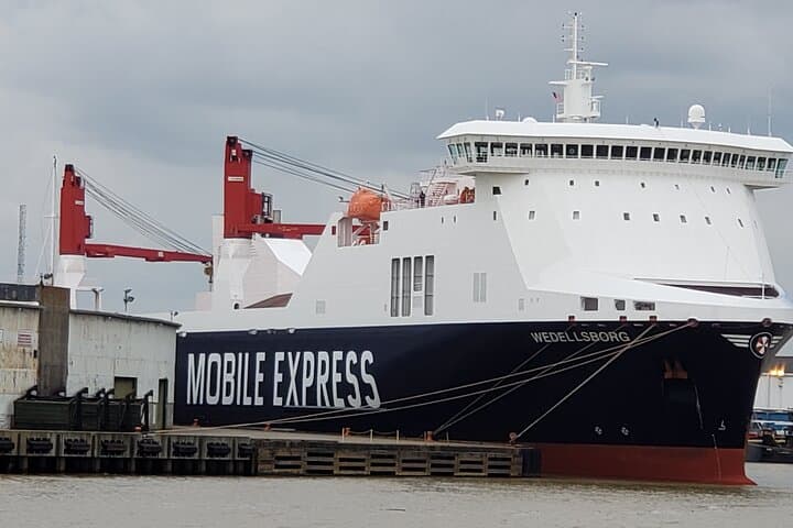 Mobile Harbor Cruise: Perdido Queen Port & USS Alabama Sightseeing Tour photo 5