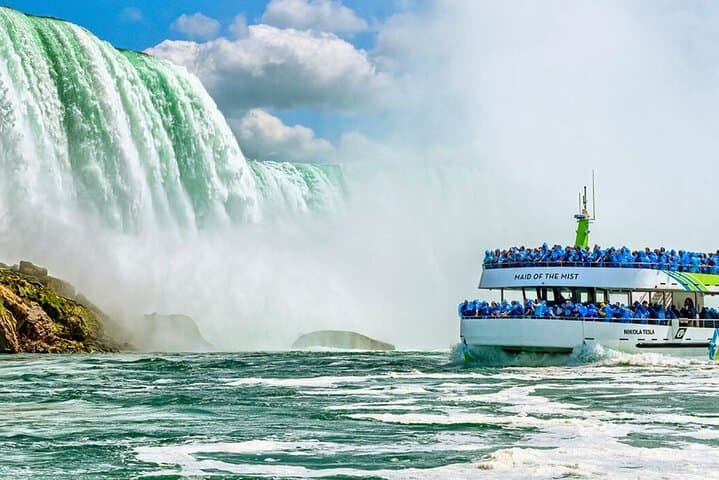 Best of Niagara Falls USA: Maid of the Mist, Cave of the Winds & Observation Tower Tour photo 2