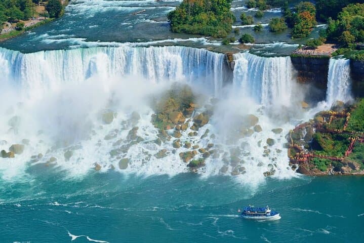Best of Niagara Falls USA: Maid of the Mist, Cave of the Winds & Observation Tower Tour photo 6