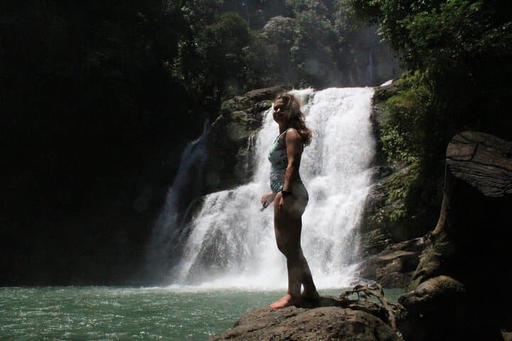 Nauyaca Waterfalls Hike from Quepos: 7 km Rainforest Walk to Twin Falls photo 4