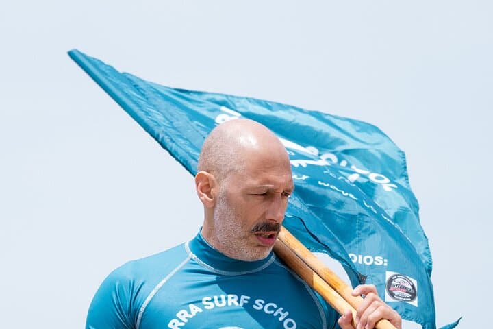 Surf Azurara: Guided Lesson in Vila do Conde with Pickup photo 6
