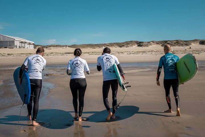 Surf Azurara: Guided Lesson in Vila do Conde with Pickup photo 3