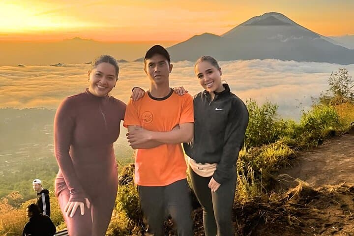 Summit Mount Batur for Sunrise: Small-Group Guided Trek with Volcanic Breakfast