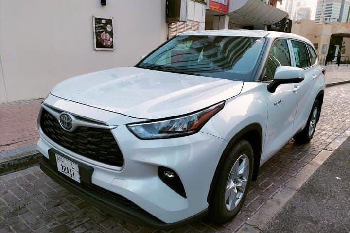 Private SUV Airport Transfer Between Dubai, Abu Dhabi & Sharjah photo 3