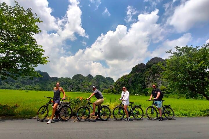 Full-Day Ninh Binh: Mua Cave, Tam Coc Boat Ride & Hoa Lu Small-Group Tour photo 3
