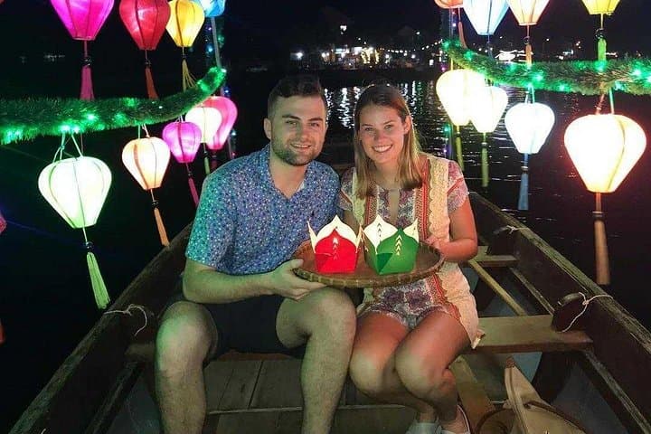 Hoi An Old Town Lantern Boat Ride and Local Dinner — Evening Heritage Tour