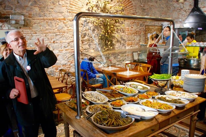 Turkish Food Walking Tour in Izmir: Kemeraltı Bazaar Culinary Walk photo 6