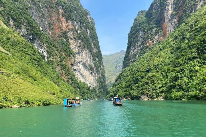 Ha Giang Loop Easy Rider 3-Day Motorbike Tour — Ma Pi Leng & Dong Van Plateau photo 6