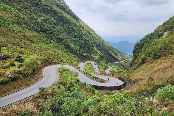 4-Day Northern Loop: Ha Giang to Ban Gioc Waterfall Motorbike Adventure photo 6