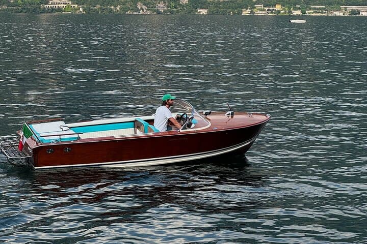 Bellagio Private Boat Tour on Lake Como: Elegant Charters & Villa Views photo 3