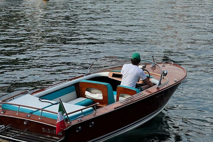 Bellagio Private Boat Tour on Lake Como: Elegant Charters & Villa Views photo 4