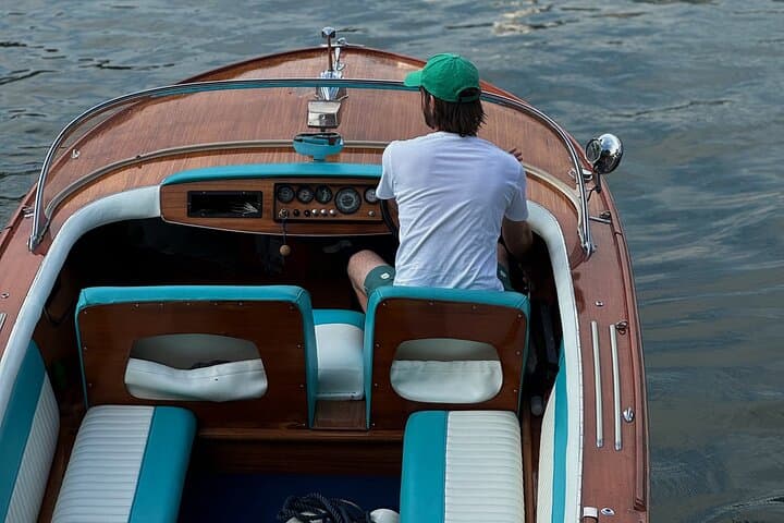 Bellagio Private Boat Tour on Lake Como: Elegant Charters & Villa Views photo 6