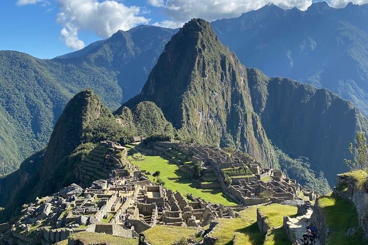 Machu Picchu Full-Day Guided Tour from Cusco — Train, Bus & Expert Guide photo 3