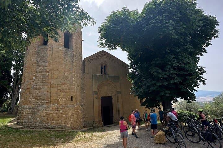 E-Bike Val d'Orcia Pienza Pecorino Cheese Tasting photo 3