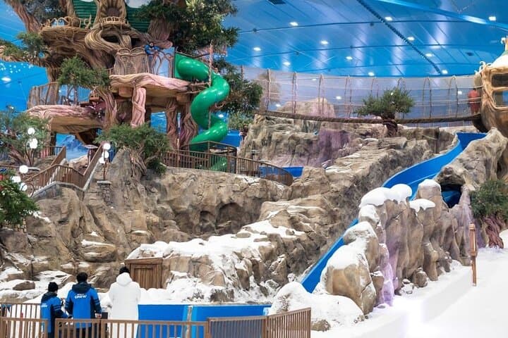Snow Abu Dhabi: Indoor Winter Park Experience in the UAE Capital photo 5