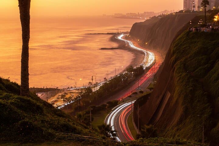Miraflores at Night: Private Lima Evening Tour with Pisco Tasting & Dinner photo 3