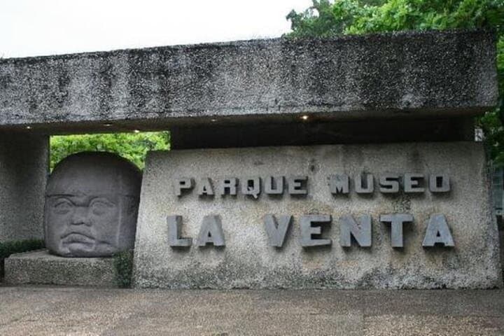 La Venta Park Museum Tour: Olmec Art from Palenque to Villahermosa