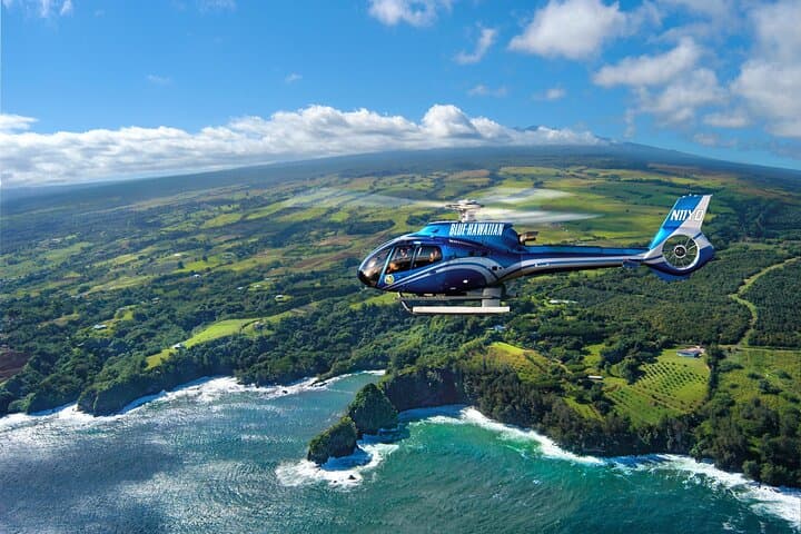 Soaring Over Hilo Waterfalls: A Helicopter Adventure on Hawaii’s Big Island photo 5