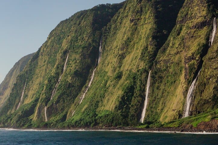 Soaring Over Hilo Waterfalls: A Helicopter Adventure on Hawaii’s Big Island photo 6
