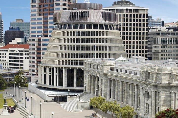 Half-Day Wellington Guided Tour — Mount Victoria, Lyall Bay & Cable Car Experience photo 5