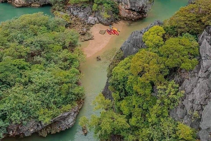 Phang Nga Bay Speedboat: James Bond Island, Canoeing & Naka Beach Day Trip photo 2