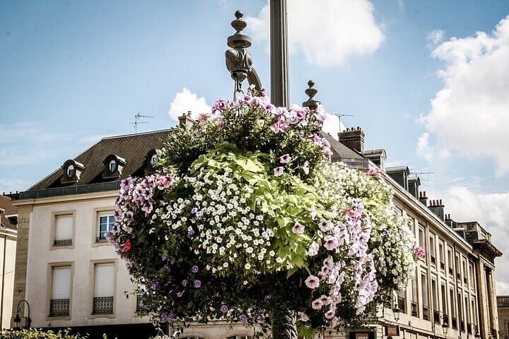 Reims Scavenger Hunt: Self-Guided City Walk & Hidden Landmarks photo 2