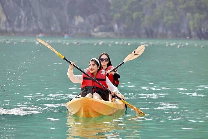 Lan Ha Bay Luxury Day Cruise with Jade Sails: Kayaking, Caves & Swimming photo 2