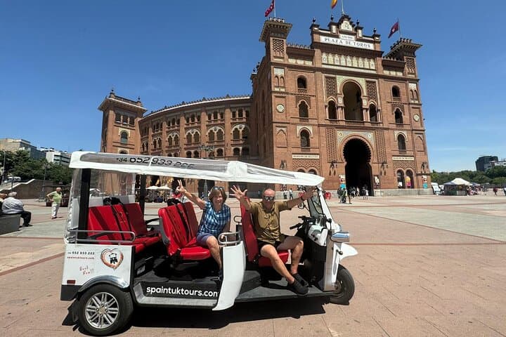 Madrid Tuk-Tuk Tour: Royals, Plazas & Hidden Secrets (3H)