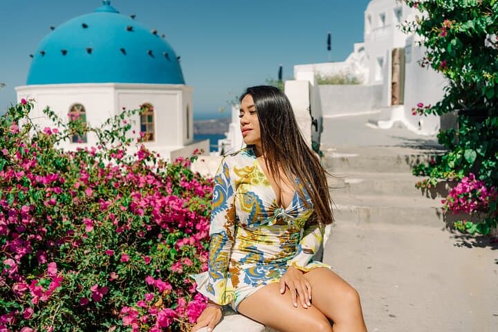 Santorini Private Photography Experience: Capture Oia's Blue Domes & Caldera Views photo 3