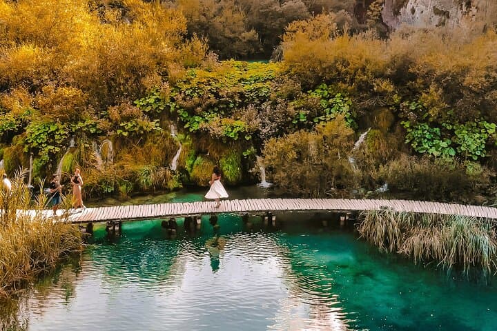 A Day at Plitvice: Hidden Gems, Boardwalks & Turquoise Lakes from Zagreb