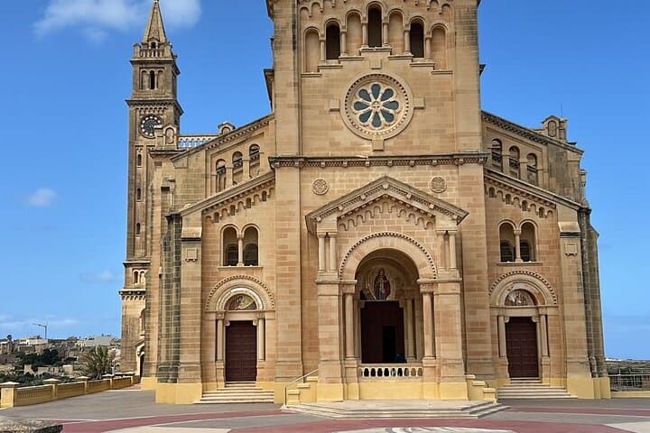 Private Gozo Sightseeing Tour: Citadel, Ta' Pinu & Coastal Views photo 2