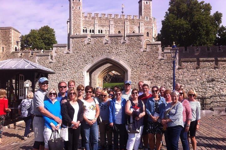 Tower of London Crown Jewels Tour: Guided Royal History Experience photo 4