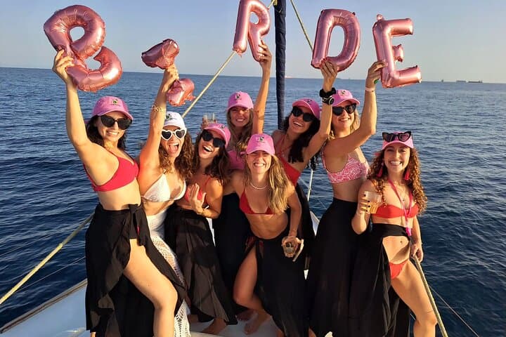 Sunset Sailing in Barcelona: Port Olímpic Cruise with Open Bar photo 4