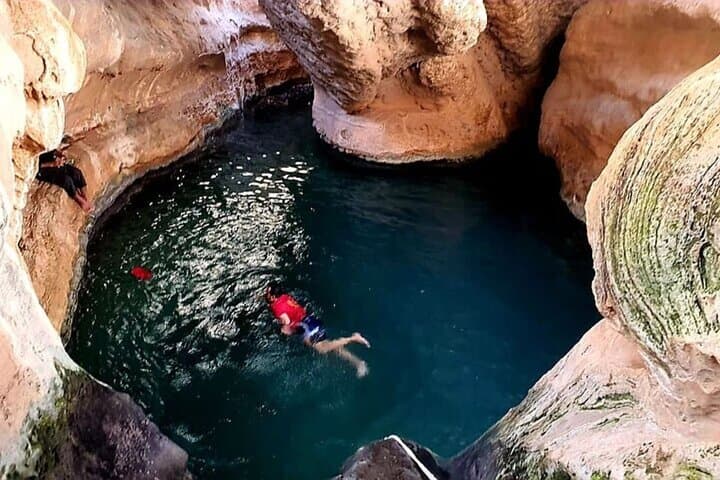 Five Days Across Northern Oman: Wadis, Deserts, Forts, and Turtles photo 6